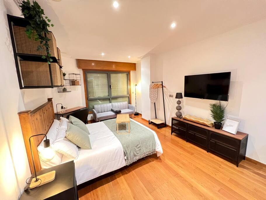 Central Suites Poli Sanz Vigo Esterno foto